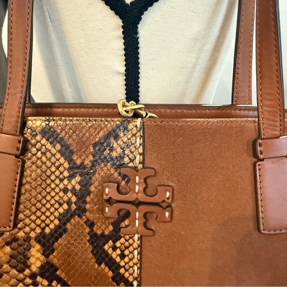 Tory Burch Elegant Snakeskin and Suede Tote Bag - Picture 3 of 15